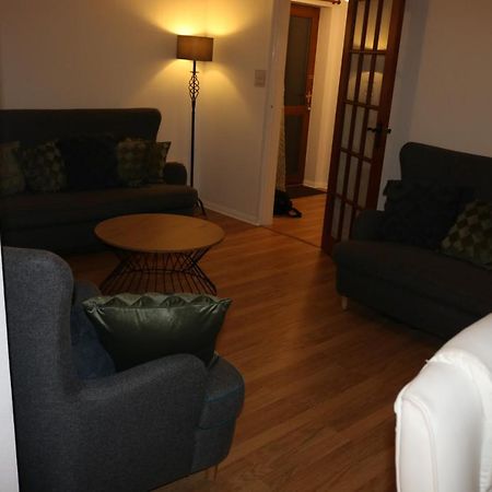 Entire -4 Bedrooms Detached House With Driveway Nottingham Exterior photo